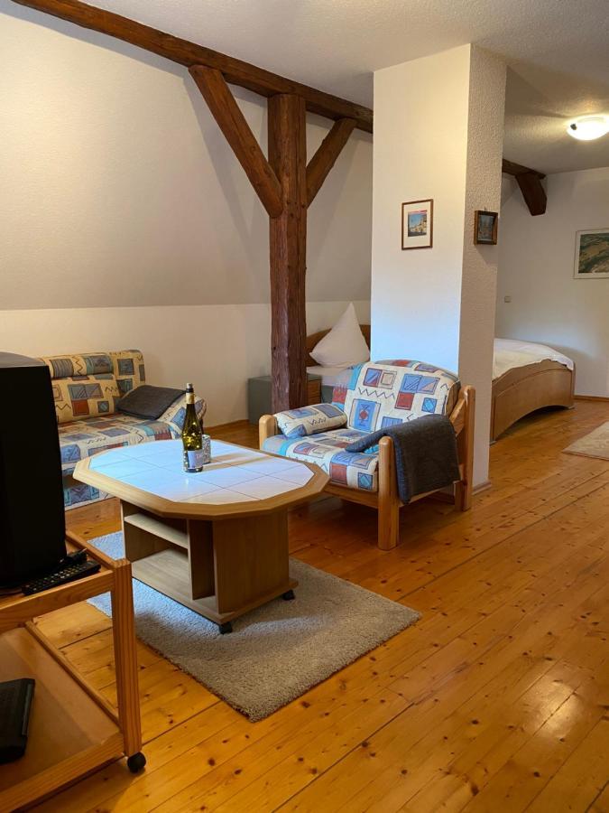 Ferienwohnung Wohlsein Фриккенхаузен-ам-Майн Экстерьер фото